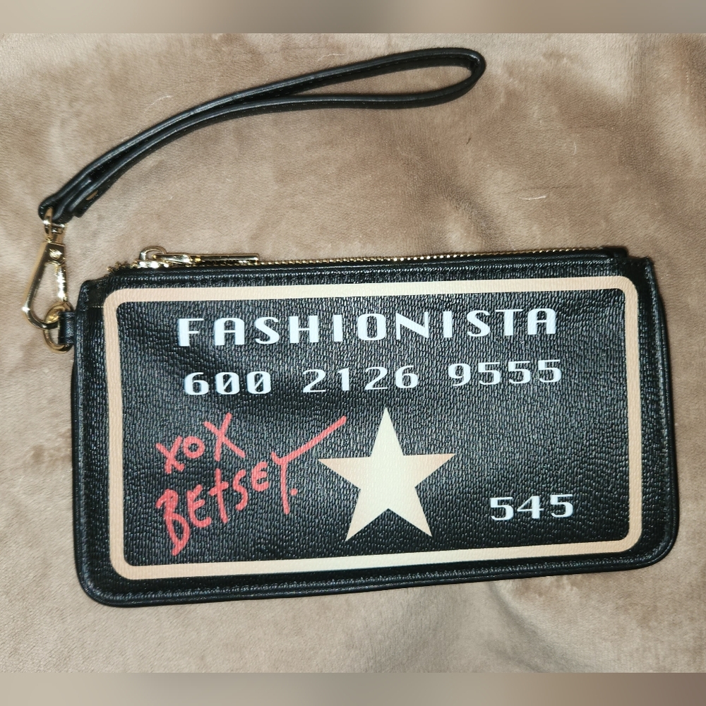Betsey Johnson No Limit Fashionista Convertible Wristlet